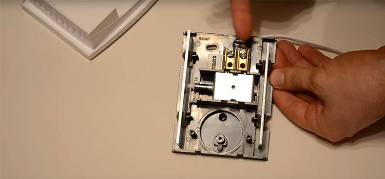 fix door bell in South Monrovia Island